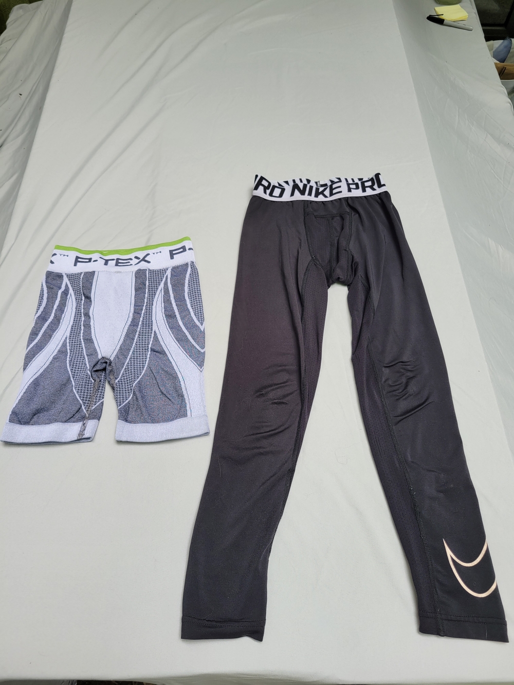 Boys Compression Undergear for Warmth or Sports sz Sm ~  7/8 Nike